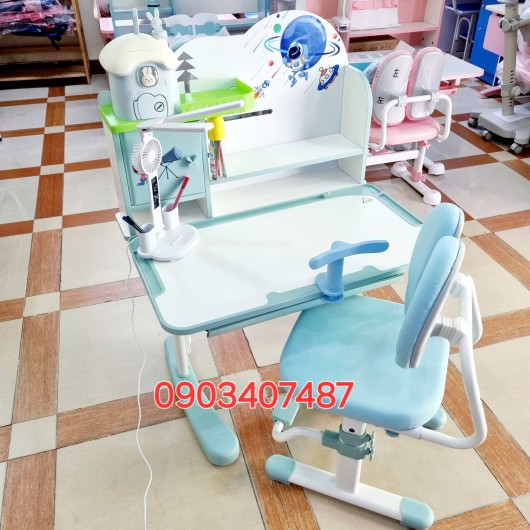 Bàn Học Sinh Chống Gù GX18 Màu Xanh